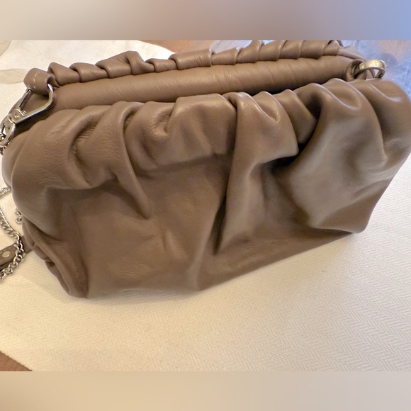 UNICA! Firenze Vera Pelle Taupe Leather Pouch/Crossbody hinge bag - Picture 2 of 7